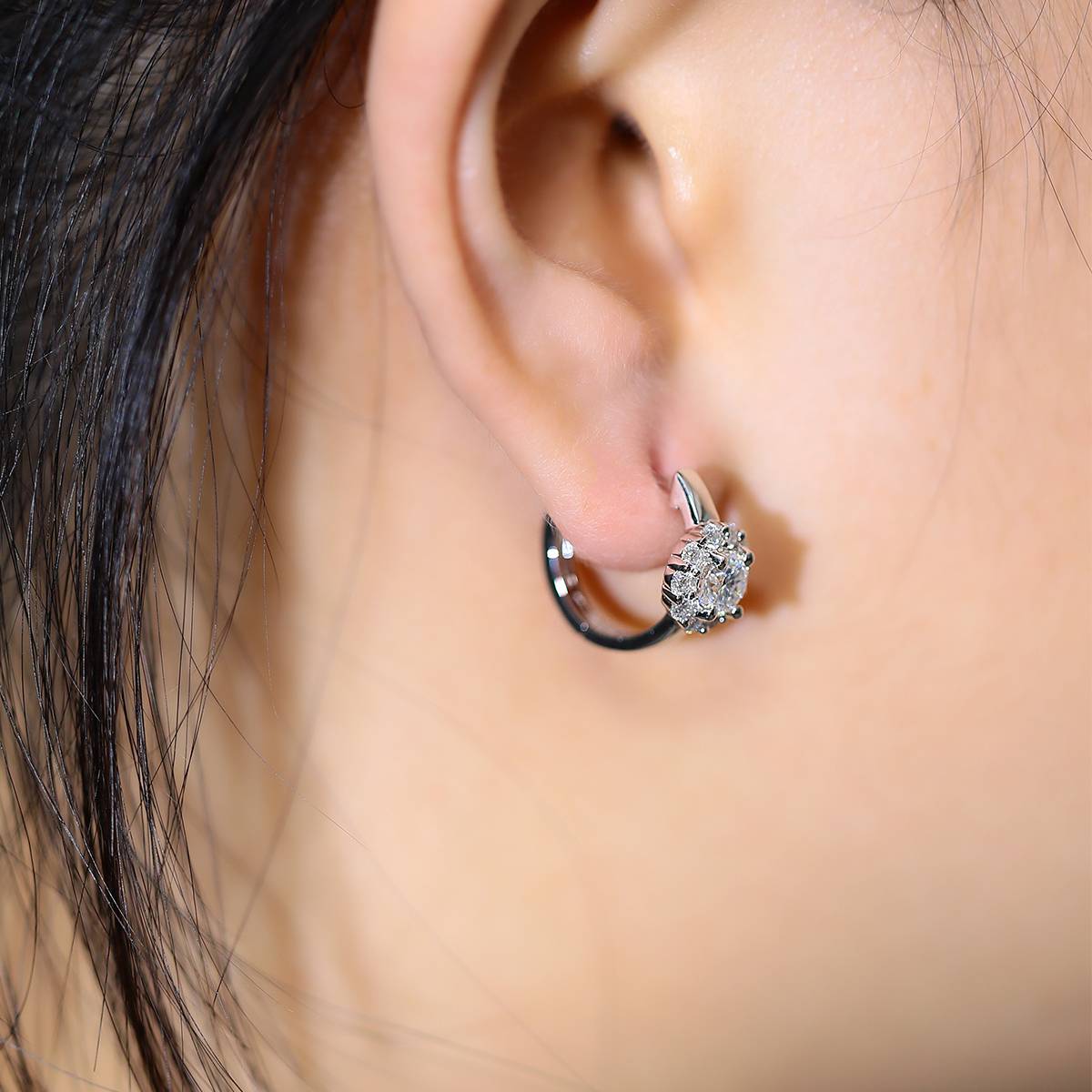 Sunflower Four Claw Earrings S925 Silver Moissanite Grade D 1.6CT